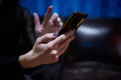 Как безопасно сменить номер телефона и не потерять доступ к личным данным
