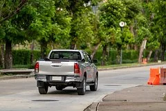 Как подготовить автомобиль к осеннему сезону: экспертные советы по безопасности