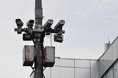 Как законно оспорить штраф с камеры, если за рулем был не владелец