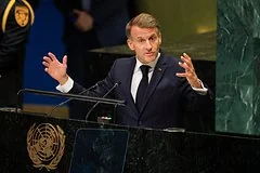 Макрон признал ущерб для Европы от атак ВСУ на российские НПЗ