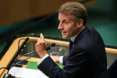 Макрон заявил о попытке убедить Трампа изменить позицию по Украине