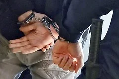 В Санкт-Петербурге задержан мужчина за жестокое нападение на девушку с ножом