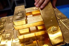 ЦБ анонсировал ужесточение ограничений на вывоз наличных и золота из России