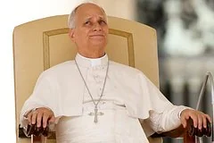 Папа Римский Лев XIV призвал человечество к молитвам о мире