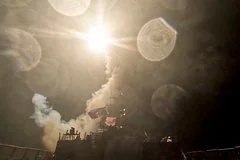 Напряженность на Ближнем Востоке: Иран угрожает США ударами по военным кораблям