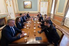 Нарушение дипломатического протокола на встрече украинской делегации с представителями США