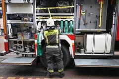 Масштабная атака беспилотников привела к крупному пожару на предприятии в Новороссийске