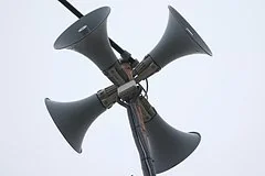 Масштабная угроза ракетных и беспилотных атак затронула четырнадцать регионов России
