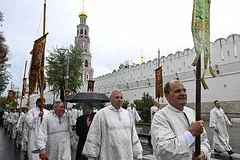 Масштабное религиозное шествие объединило сто тысяч верующих в Москве