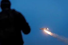 Массированная атака беспилотников на Саратов и Пермь: последствия и реакция властей