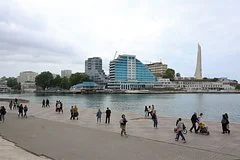 Массированная атака беспилотников на Севастополь привела к ранениям двух мирных жителей