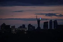 Массированная атака дронов привела к масштабному отключению электричества в Киеве