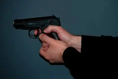 Массовая стрельба и задержание вооруженного преступника в центре Львова на улице Лычаковской