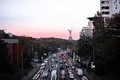 Массовый исход населения из Киева: эксперты сообщают о бегстве жителей