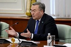 Казахстан требует прекращения атак на свои суда в Черном море
