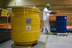 Разнообразие праздников 28 сентября: от атомной промышленности до прав на информацию