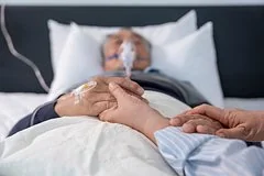 О чем жалеют россияне перед смертью: откровения доулы смерти