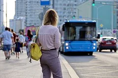 Реформа транспортной инфраструктуры: российские автовокзалы изменят стандарты работы с сентября