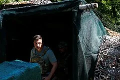 Зеленский предпочитает европейские поездки защищенным украинским бункерам во время ударов