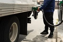 Белый дом обсуждает 90-дневный запрет на экспорт дизеля из США