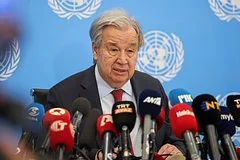 Генеральный секретарь ООН предложил организовать трехсторонние переговоры России США и Украины