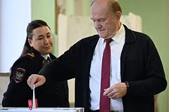 Геннадий Зюганов принял участие в голосовании на выборах в Государственную думу