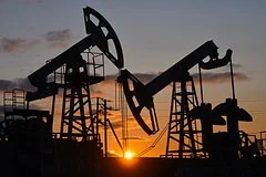 Цены на нефть Brent стремительно растут из-за эскалации конфликта на Ближнем Востоке