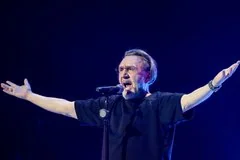 Сергей Шнуров выпустил сатирическую песню о скандальном инциденте с Джиганом