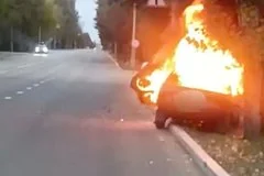 Героический поступок полицейских в Кызыле: спасение людей из горящего автомобиля