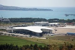 Аэропорт Геленджика повторно ограничил полеты из-за непредвиденных обстоятельств