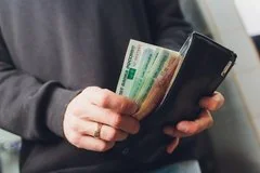 Финансовые эксперты дали россиянам важные советы по подготовке к Новому году