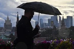 Синоптики предупредили жителей Москвы о затяжных дождях до конца недели