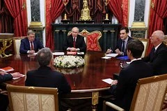 Дипломатический прорыв: Песков оценил переговоры Путина с американскими эмиссарами
