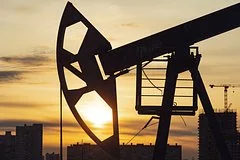 Мировой энергетический кризис может поднять стоимость нефти до 130 долларов