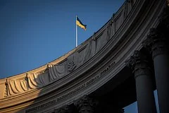 Риск потери миллиардов: Премьер Украины предупредил о задержке международной финансовой помощи