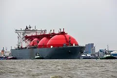 Китай сокращает импорт сжиженного природного газа из-за кризиса на Ближнем Востоке