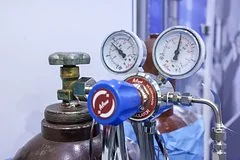 Экономия на манометрах привела к масштабной аварии в московской многоэтажке