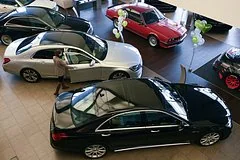 Эксперты назвали наиболее выгодные периоды для покупки автомобиля в России