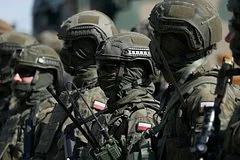 Эксперты в России назвали истинные причины масштабной милитаризации Польши