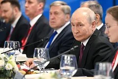 Владимир Путин и Прабово Субианто обсудили стратегическое партнерство на ВЭФ во Владивостоке