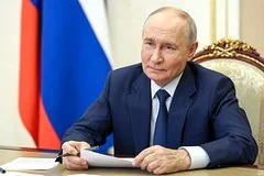 Владимир Путин поздравил Марата Камболова с Днем Республики Южная Осетия