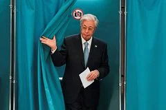 Владимир Путин поздравил Касым-Жомарта Токаева с победой партии Адилет