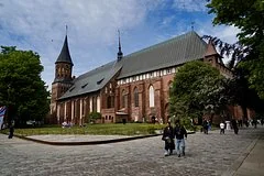 Власти Вильнюса определили Польшу как ключевой маршрут эвакуации при угрозе конфликта