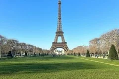 Глава управления Эйфелевой башней уходит в отставку из-за сексистского скандала