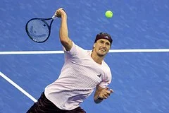 Александр Зверев вырвал победу у Сонего в изнурительном матче на US Open
