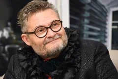 ФНС ликвидировала компанию историка моды Александра Васильева из-за долгов
