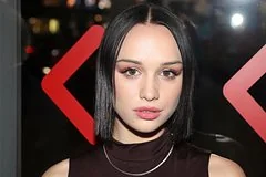 Блогер Диана Шурыгина серьезно заболела ангиной в условиях холодного СИЗО