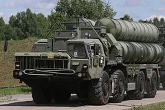 Индия ожидает поставки новых пяти батарей зенитных ракетных комплексов С-400
