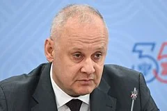 Антон Кобяков выразил обеспокоенность вынужденным оттоком капитала из российской экономики