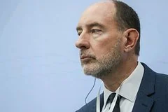 Внук Шарля де Голля призвал к миру и критикует политику Франции